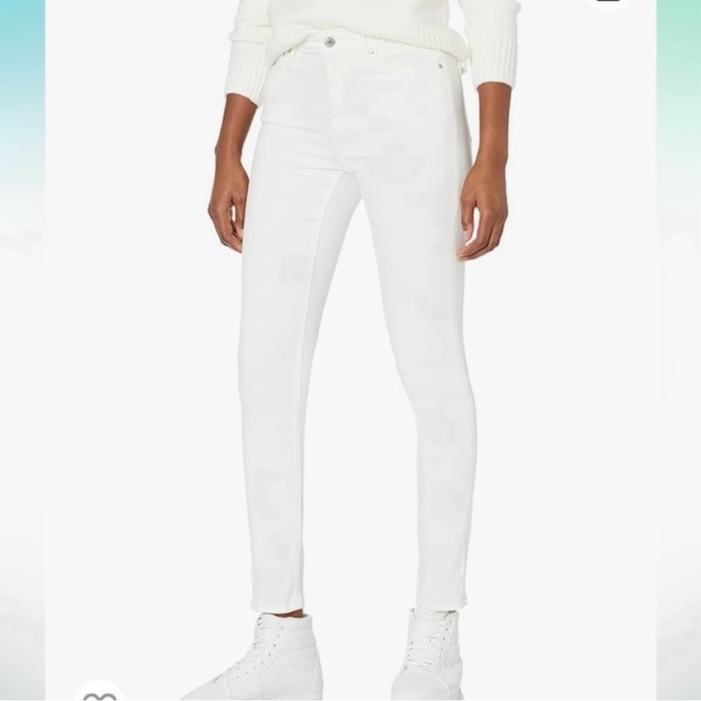 Amazon Essentials Women's Skinny Jeans